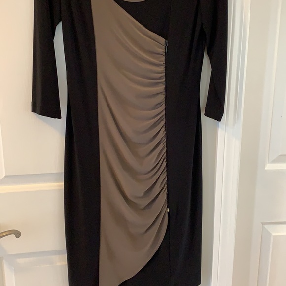 Dress - Picture 3 of 4